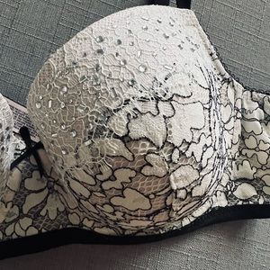 Victorias Secret 38C Dream Angels Bra
